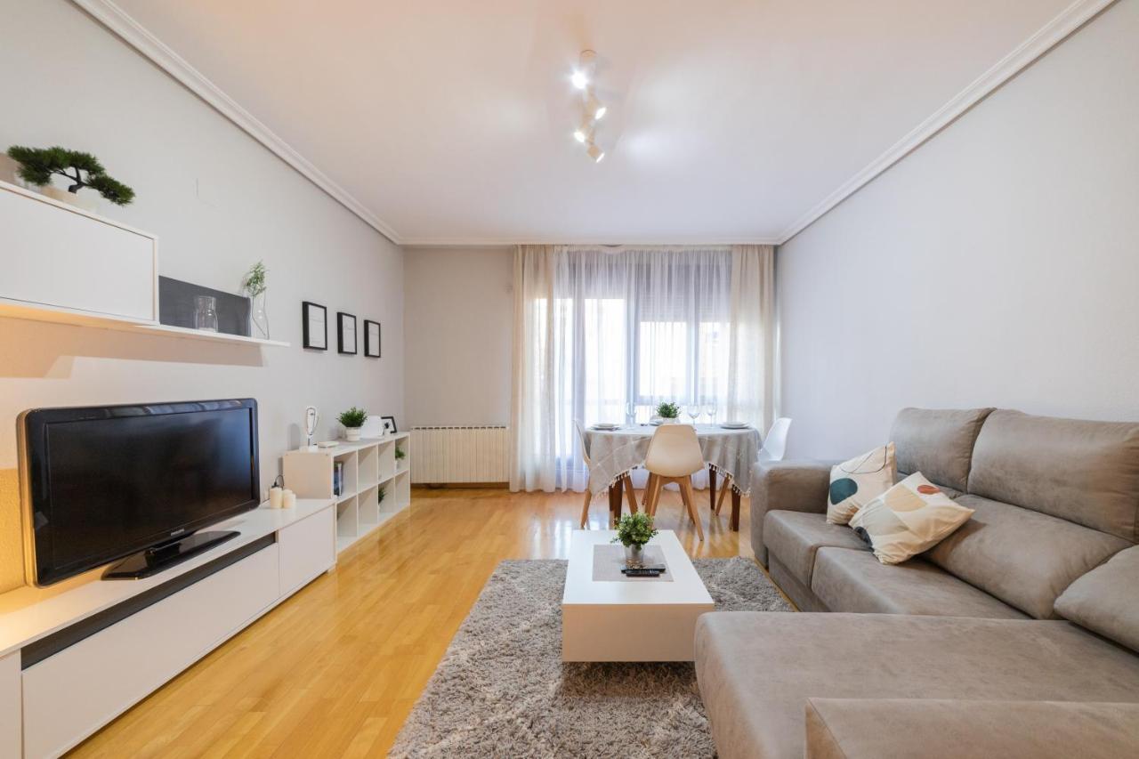Apartamento Albelda Centro Albelda De Iregua Eksteriør bilde