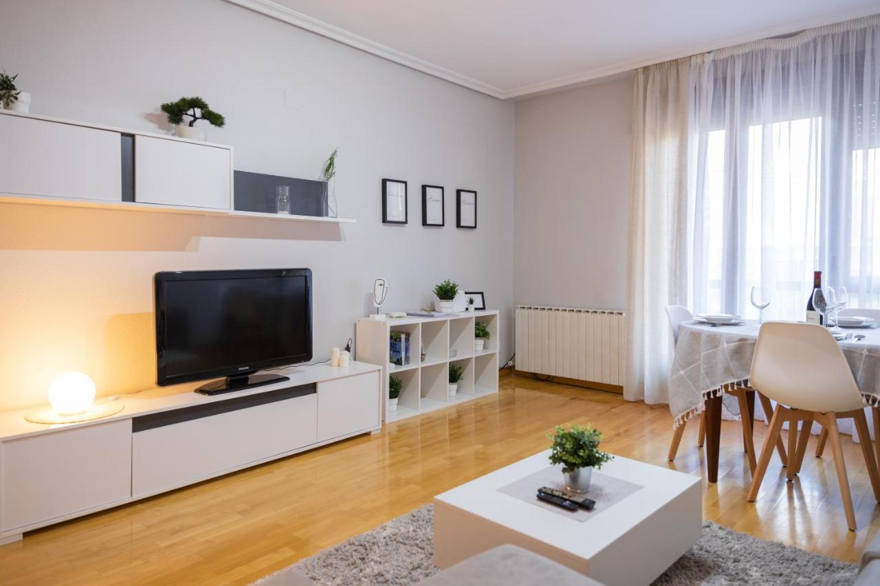Apartamento Albelda Centro Albelda De Iregua Eksteriør bilde